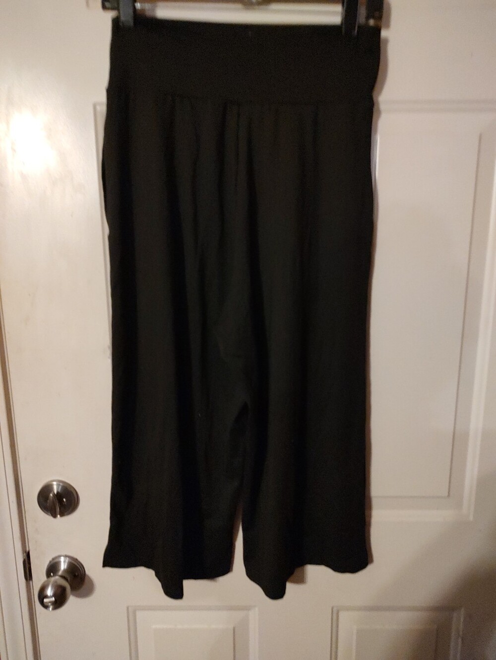🐈‍⬛🖤🐈‍⬛ Dreamy Comfy Onyx Jet Black Capri Leisure Yoga Pants - M - Picture 13 of 16
